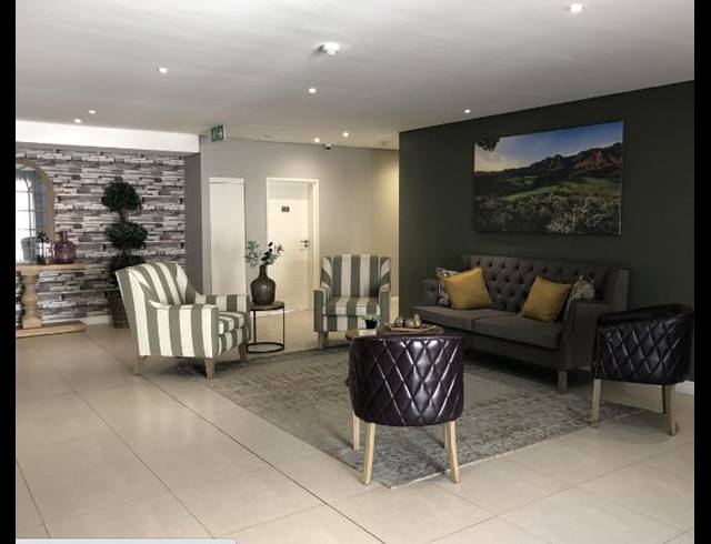 1 BEDROOM APARTMENT FOR SALE IN STELLENRIDGE